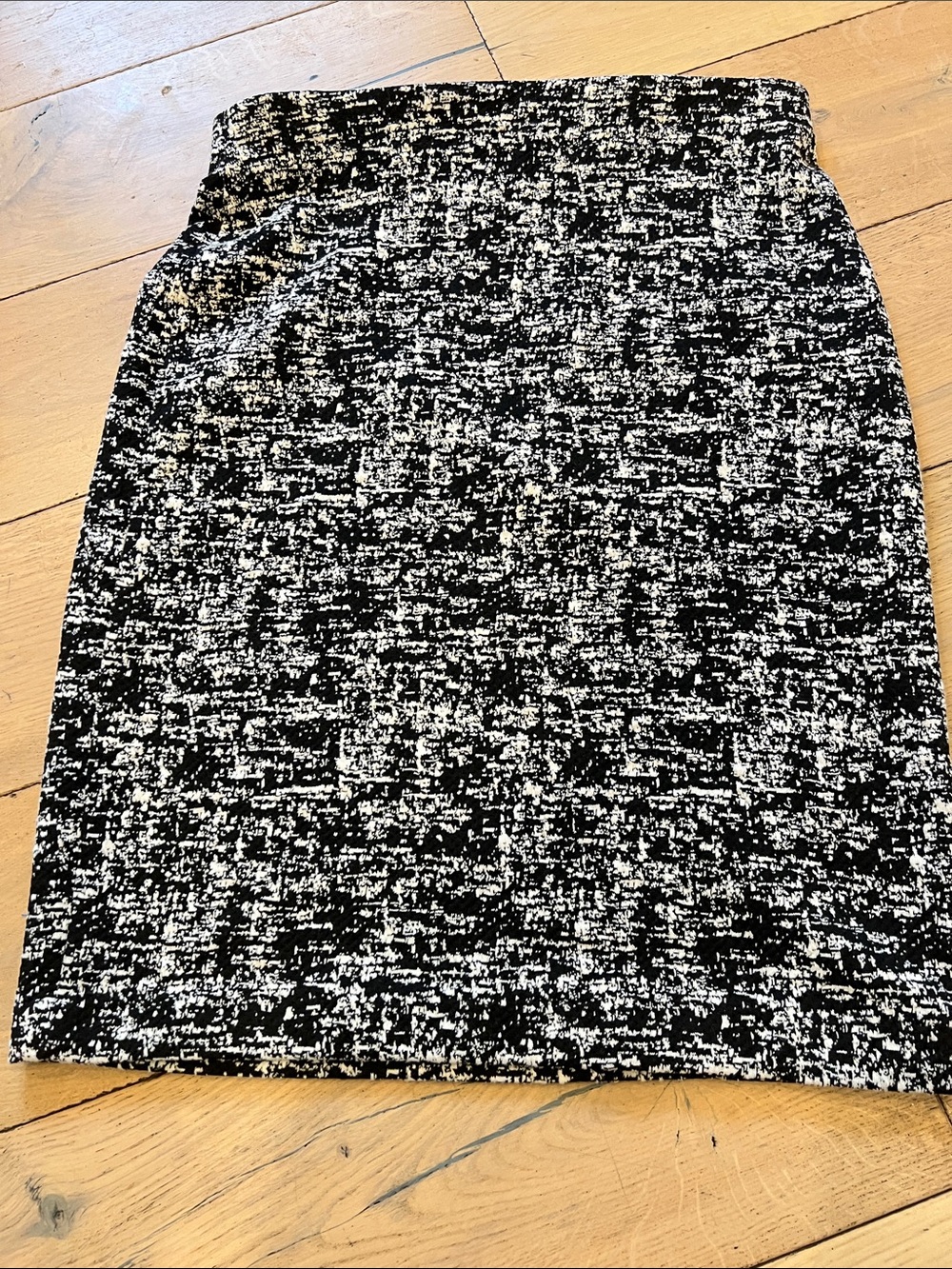 Philosophy Black and White Tweed Pencil Skirt
